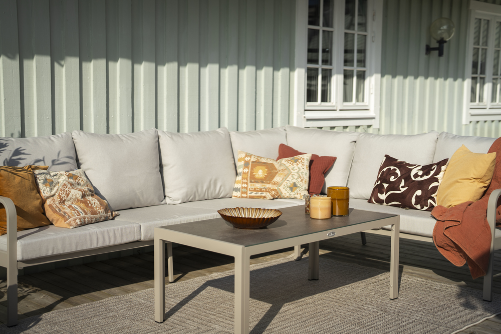 HÅNGER SOFA SAND FRAME CUSHIONS FEATHER GRAY