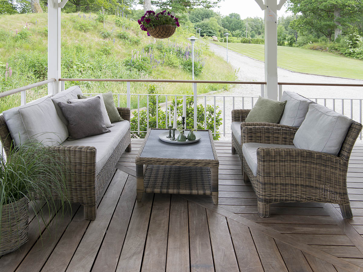 DALLAS TABLE 110X70 CM