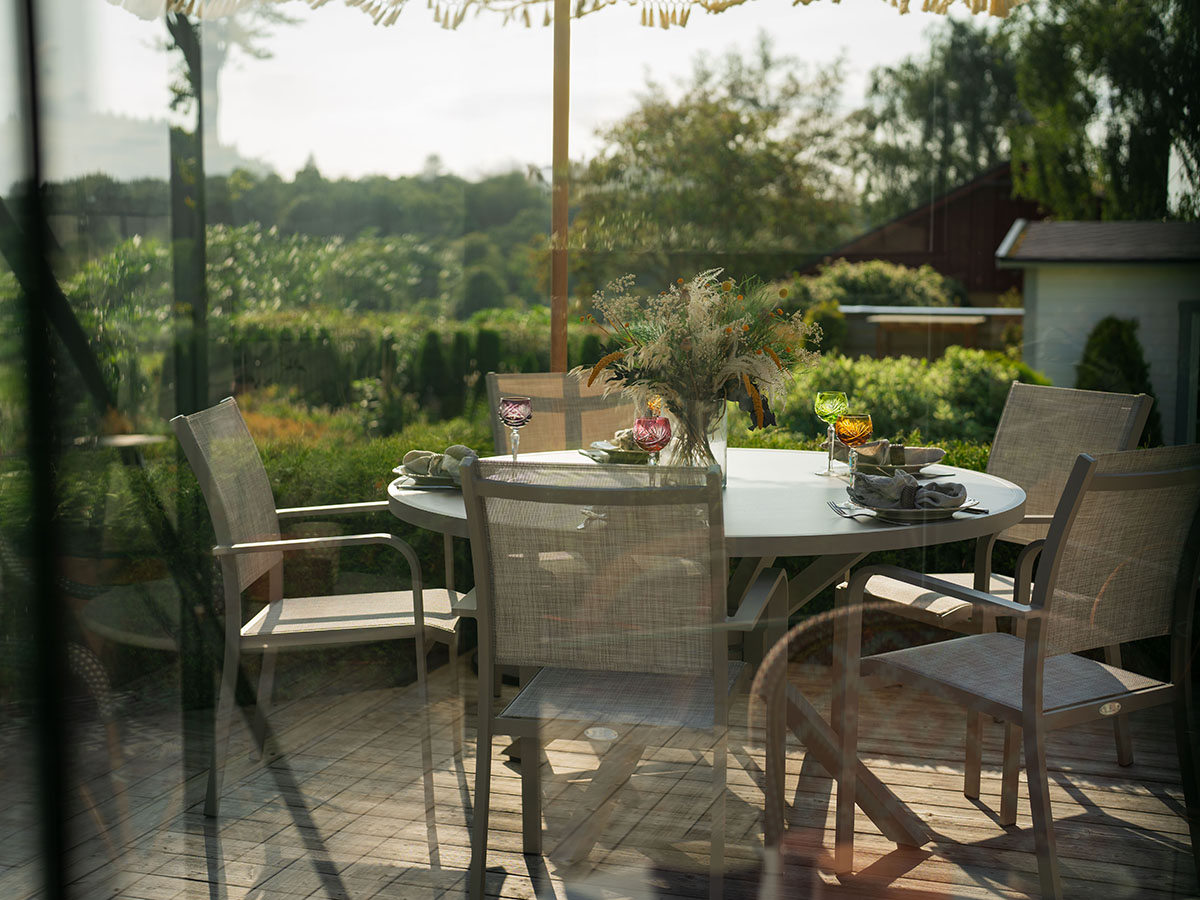 HÅNGER TABLE Ø140 CM