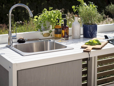 LÄCKÖ UTEKÖK INKL. VASK