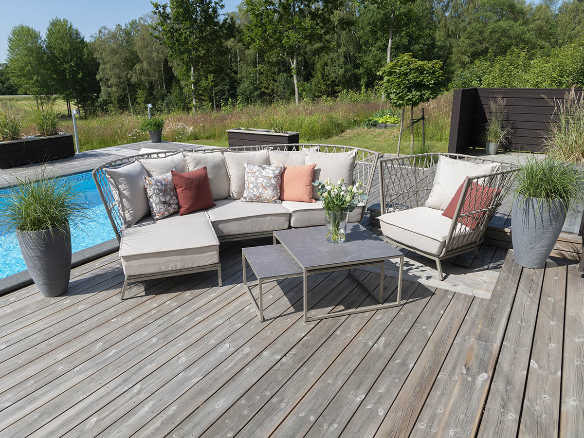 JET SET LOUNGE CHAIR